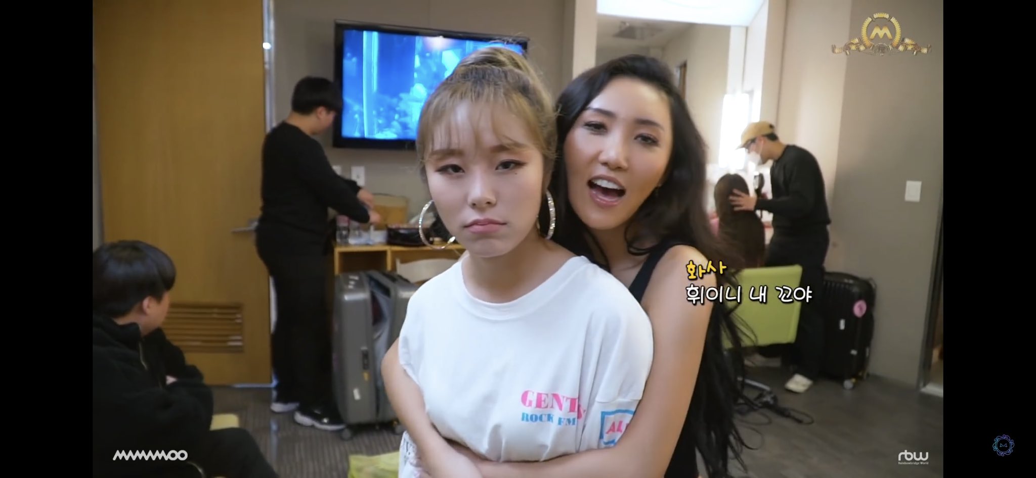 りー この2人ほんまにかわいいな お互いが大好きすぎるんやろな 笑 White Wind Gogobebe 마마무 솔라 문별 휘인 화사 김용선 문별이 정휘인 안혜진 믿듣맘무 Mamamoo Solar Moonbyul Wheein Hwasa ママム ママムー りー この2人ほんまにかわいいな お互いが大好きすぎるんやろな 笑 White Wind Gogobebe 마마무 솔라 문별 휘인 화사 김용선 문별이 정휘인 안혜진 믿듣맘무 Mamamoo Solar Moonbyul Wheein Hwasa ママム ママムー