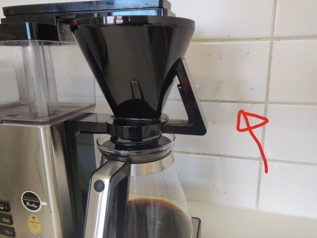 palokankare's tweet image. Awesome success! First I was able to crush a really nasty bug in my code, and right after I finally solved the mystery of those splash stains behind our office coffee machine 🍾