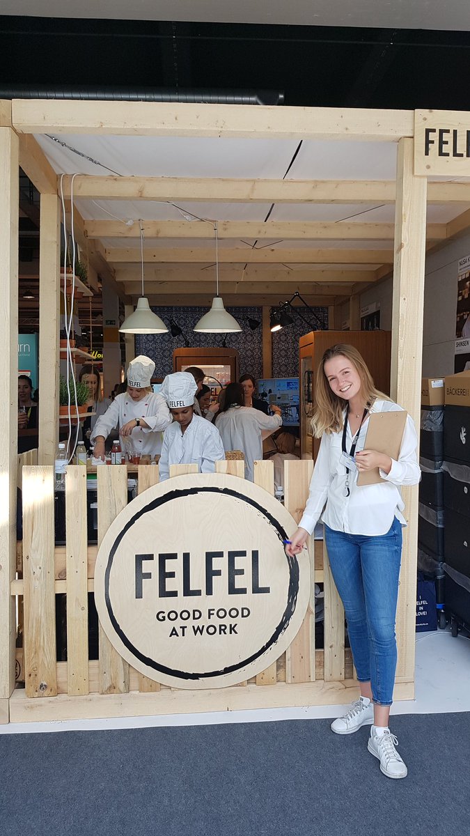 Personal_Swiss's tweet photo. Hunger? 🤔 Einfach bei @FELFEL_GoodFooD vorbeischauen und die gesunden Gerichte probieren 😋 Halle 6, Stand J.01
#PersonalSwiss #goodfoodatwork #felfel #letscelebrateHR #zürich #bringjoytotheoffice https://t.co/xuIPiad0td