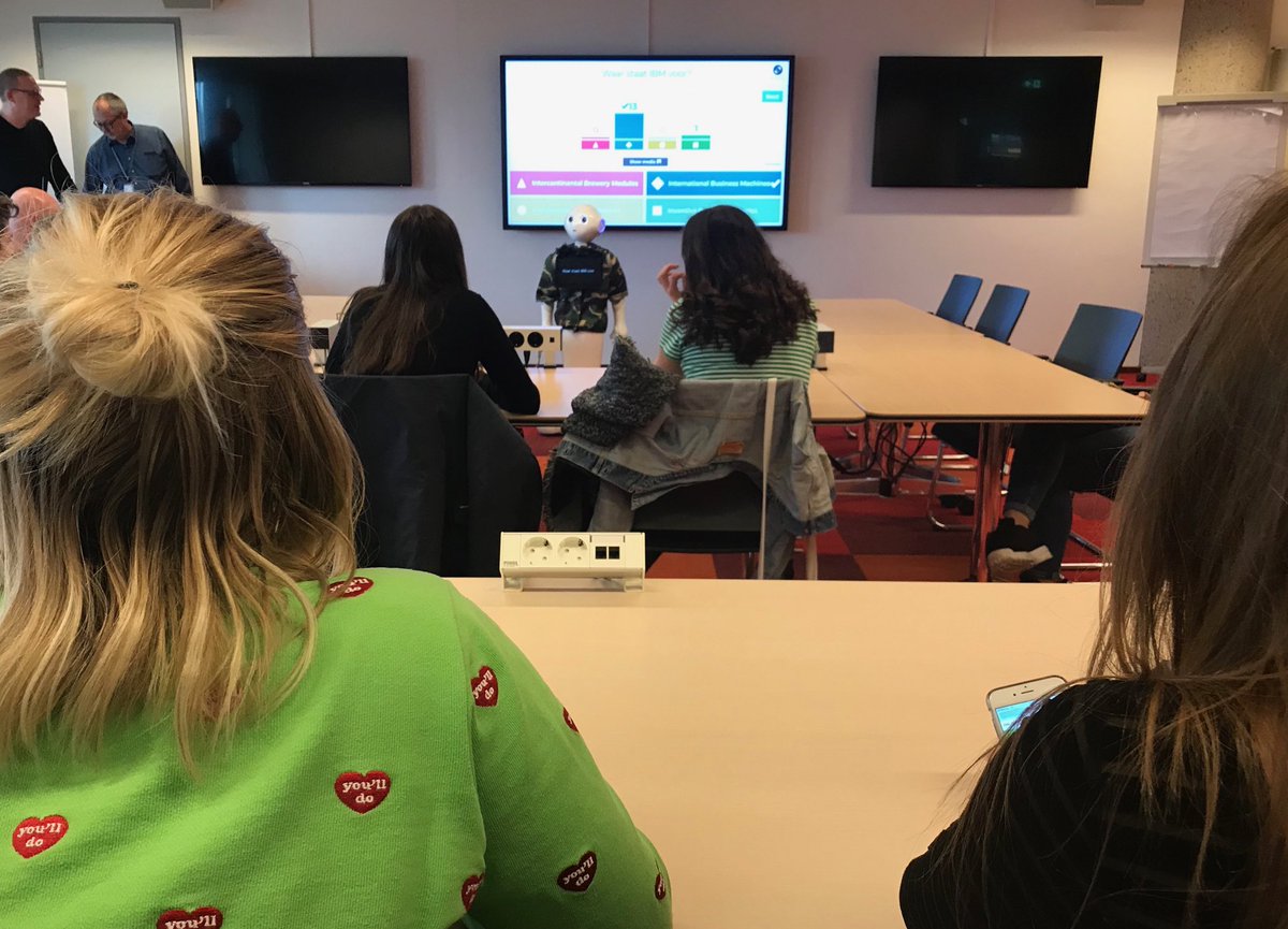 WarnerJD's tweet photo. @CASbenelux robot Casper introduces @KajMunkCollege students with #kahoot to #IBM #GoodTechIBM @citizenIBM @Jet_Net @IBMBenelux #collegetoer https://t.co/QsZCa3CJEQ