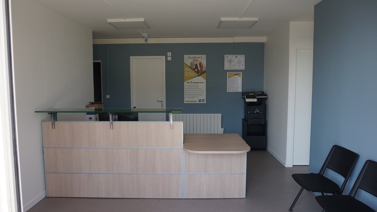 LOGEALIMMO's tweet photo. Aujourd'hui, mardi 2 avril, #LOGEAL a ouvert un nouveau point d'accueil : Impasse H. Latham à #Yvetot. Retrouver les horaires sur notre site : https://t.co/mWg4MRoCuY
#logementsocial #hlm https://t.co/2X1W8M2Qeo