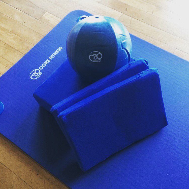 prime_practice's tweet photo. Kit has all arrived for our first pilates class tomorrow @StroudRugby. If you suffer from lower back pain, poor flexibility, mobility or just want to improve your general health and fitness contact us for more information
#pilates #healthandwellness #mobility #flexibility #physio https://t.co/JZMaFxtQHW