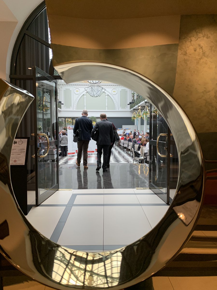 andrewrosemeyer's tweet photo. A great view of the winter garden from another angle at the #FIDIConference #SpreadYourFAIM by #RosemeyerPhotography 😊 https://t.co/fIYNTfYnrS