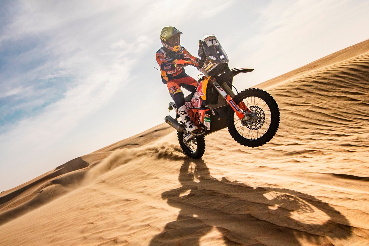 ASelekos's tweet photo. Abu Dhabi Desert Challenge 2019 🇦🇪 @ADDCrally ✅ @fia ✅ @FIM_live
#abudhabidesertchallenge #ADDCRide #ADDCDrive #FIA #FIM #desert 🐪
SS3 stage win for @Sundersam #KTM #ReadyToRace #GivesYouWings
📸 @Sundersam @LBenavides77 @KTM_Racing 📷 Rally Zone https://t.co/wAg1TeInIH