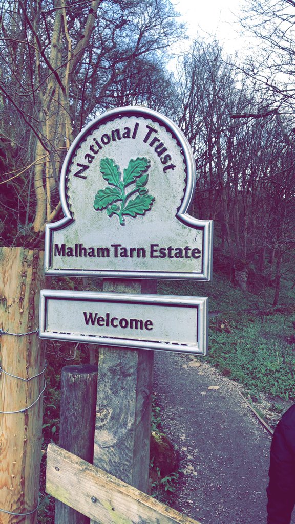 EdenSchool_JD's tweet photo. Great day on outdoor ed with one of our KS3 groups at @The_Eden_School ! Trip to Malham for a nature walk 🍂🍁⛰ https://t.co/lO70fnIA7X