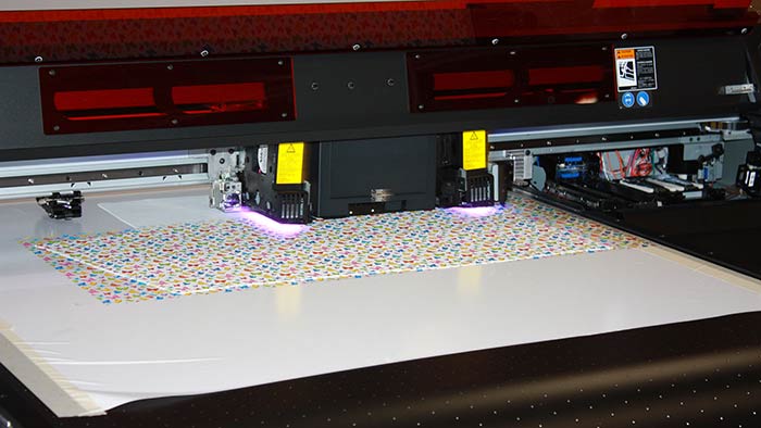 expostampa's tweet image. STAMPA DIRETTA SU PELLE CON SMARTHYBRID UCJV 300/107 H200 #smartcolor 
expostampa.it/novita/stampa-…