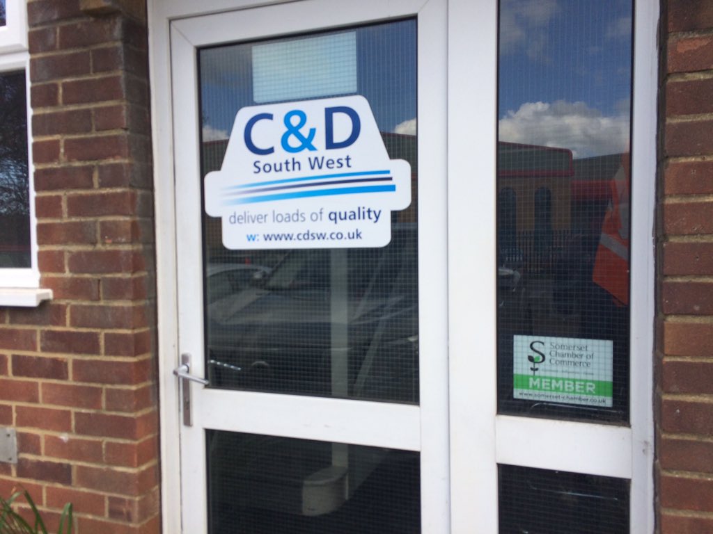 jenn_scoc's tweet photo. Great to meet with Lorna from #scocMembers  @CDSouthWest to get an update on the business. Your local pallet logistics experts, delivering all over the UK &amp; Europe &amp; to top it all off, they are one of #Somersets fabulous family run business too! https://t.co/hEK2cHFNE5
