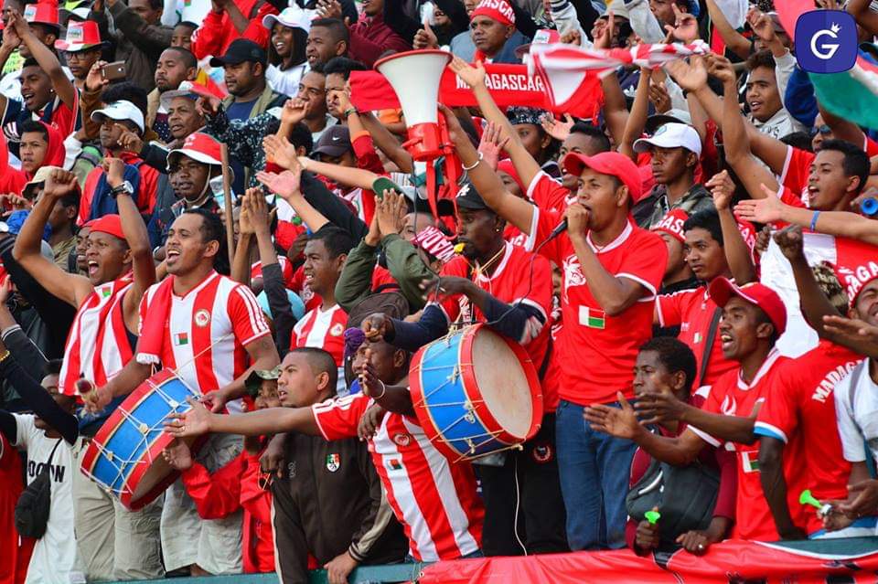 Barea_Bm12's tweet photo. BAREA Mpanohana 12 ou BM12 est un groupe de supporteur indéfectible des BAREA - Équipe nationale de football de Madagascar. 🇲🇬
Avec un amour et soutient inconditionnel (même dans les défaites) 💪
.
#BM12 #BAREA_Mandrakizay 

https://t.co/kuH6KwOuSc https://t.co/K2fzdCVsz0