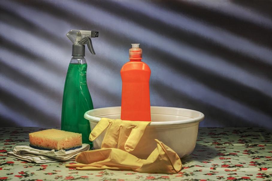 youtrients's tweet image. Parents, let’s talk about those household cleaners. Many children lack the optimal numbers of GST genes that help clear environmental toxins from the body. This can lead to poor respiratory or neurological health. So it’s best to take those warnings seriously.