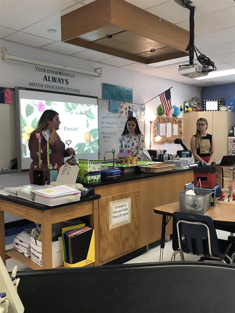 ReneeAtk's tweet image. @dixie_cox’s IB Biology students present #Group4projects @AynorHighSchool #projectbasedlearning #ahsengagement #solarenergy #windenergy #hydroelectricenergy