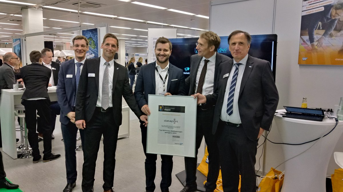 Datareport's tweet photo. Zertifiziert: Unser #SAP Customer Center of Expertise (CCoE) gehört immernoch zu den besten weltweit. #dataport #dphm19 https://t.co/q4woHeU6hs #SAP #CCoE https://t.co/9IVQVEWohq