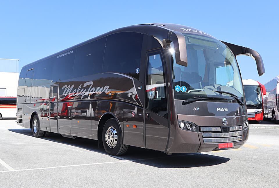 NicoManBus's tweet photo. Viajes Melytour de Vigo, recibe una nueva unidad MAN 19.420  Euro6C con carrocería @Sunsundeguibus SC7. Enhorabuena! https://t.co/wRBcuPjnaB