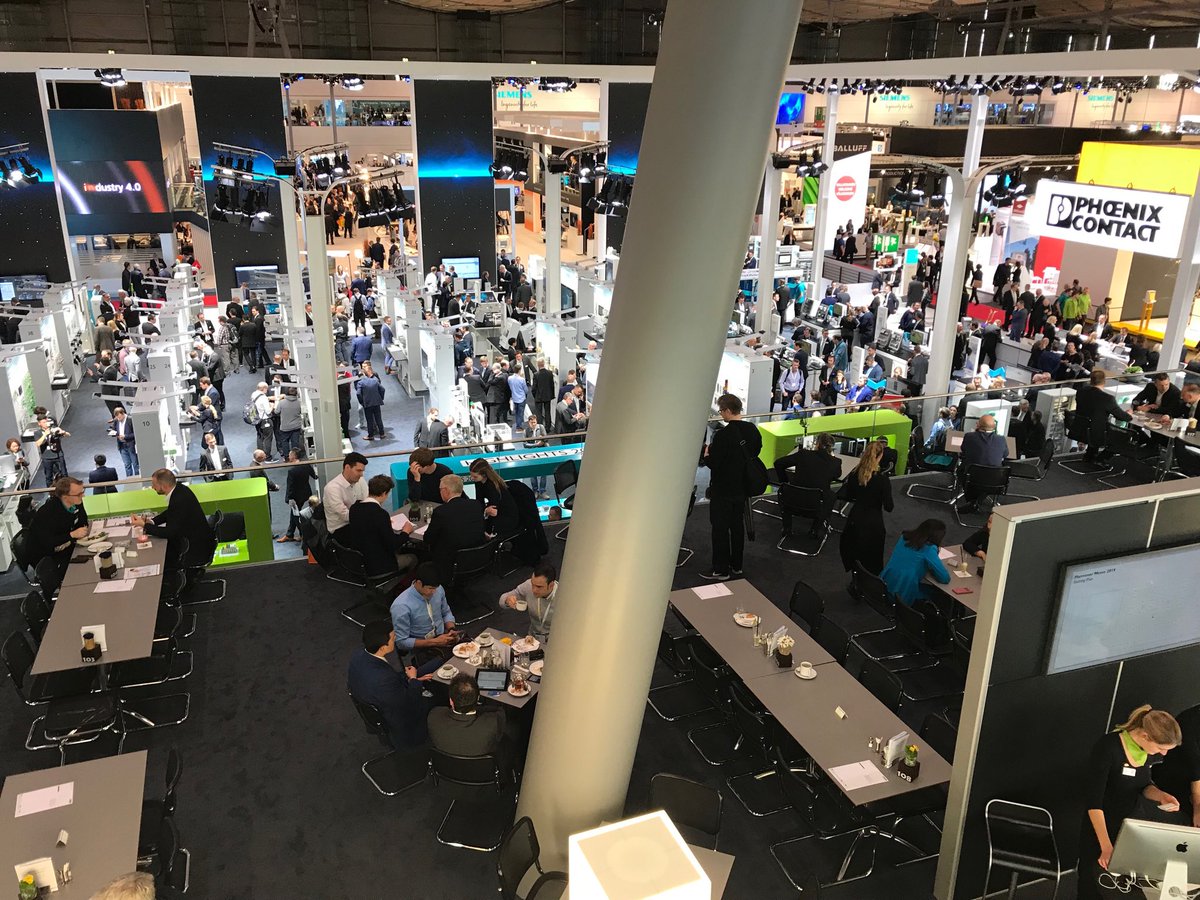 adrianomones's tweet photo. Second day at ⁦@hannover_messe⁩. Many visitors interested on #NewTechnologies and #InnovativeApplications for the #IndustryoftheFuture. #IoT, #I40, #Electromobility,... come and visit us in the hall 9. #PhoenixContact #ConnectionTechnology https://t.co/tb3ioiT5j5
