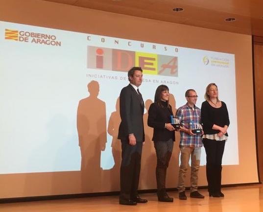 AboraSolar's tweet photo. Muy felices de haber sido galardonados en el #ConcursoIDEA2018, que ha premiado también a #ZGreens.
¡Gracias por premiar proyectos sostenibles en los que ponemos nuestro talento para afrontar los retos del planeta!
@IAF_Aragon @CEEIARAGON @aragonexterior @frdelpino https://t.co/v4ERaj4T8f