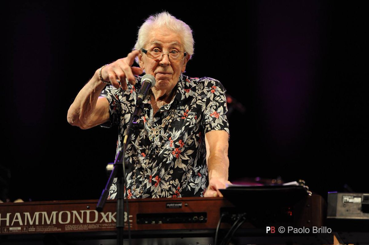 #johnmayall @ #teatrosantachiara Trento 28.3.2019
photos: flickr.com/photos/highw61/