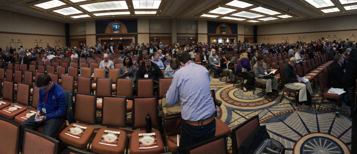 EnergyVanguard's tweet image. Biggest crowd ever at the HPC #HomePerformance conference. Over 1,900 attendees! #HPC19