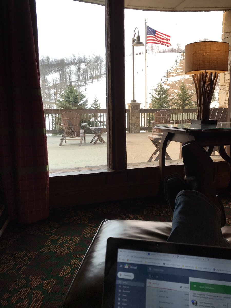 scornelisse's tweet photo. Catching up on some work before team meetings at #psextcon https://t.co/9BXqQb26oD