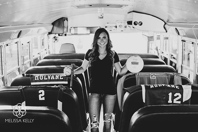 MelDKelly's tweet photo. How many more Tuesdays until summer break?  #melissakellyimagery #wichitaseniorphotographer #wichitasenior #wichita #wichitaseniorphotography #ict #modernsenior #seniorinspire #theseniorcollective #seniormuse #senioryearmsgazine #inspiringteensmagazine #thetwelfthyear https://t.co/n6p5xexA92