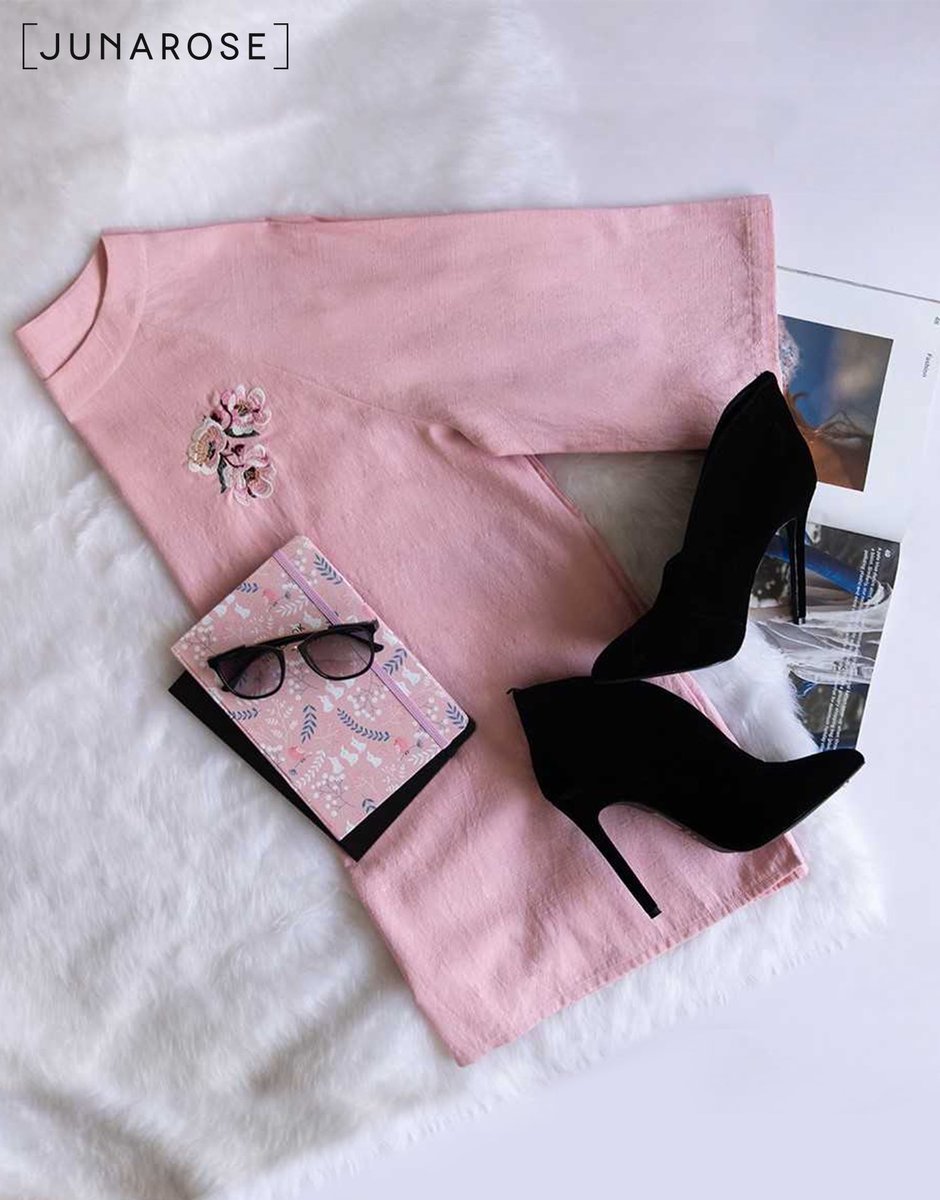 Get your floral arrangements ready for this summer.
#JUNAROSE #PlusSizeFashion #bopo