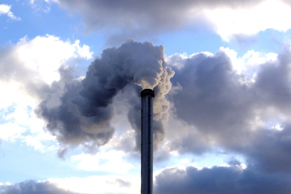 MurManteau's tweet photo. Selon #PierrePapon, les moyens mobilisés contre les émissions de #CO2 sont insuffisants &amp; inadaptés. La #DépenseEnergétique a ↗️ de 4,4% en 2017 coûtant 2900€/an aux ménages. Mettons en place une vraie politique de la #SobriétéEnergétique! #Isolons
https://t.co/90C5rK9Dbs https://t.co/LLvk4s0jbv