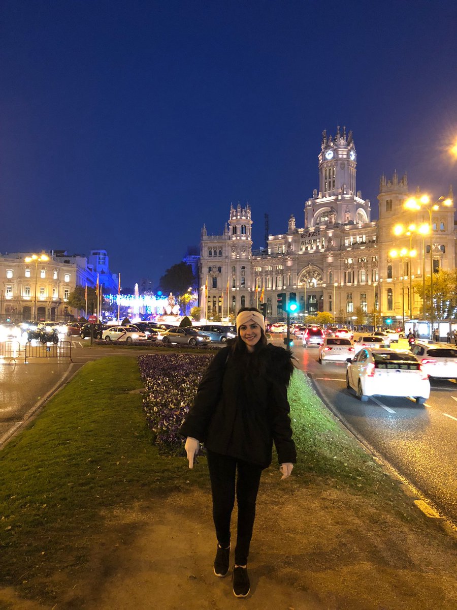 Anambuelvasd's tweet photo. “Allá donde se cruzan los caminos, donde el mar no se puede concebir, donde regresa siempre el fugitivo,
pongamos que hablo de Madrid (…)” #Nostalgia #MissingSpain 🇪🇸 https://t.co/V47ygpcEco