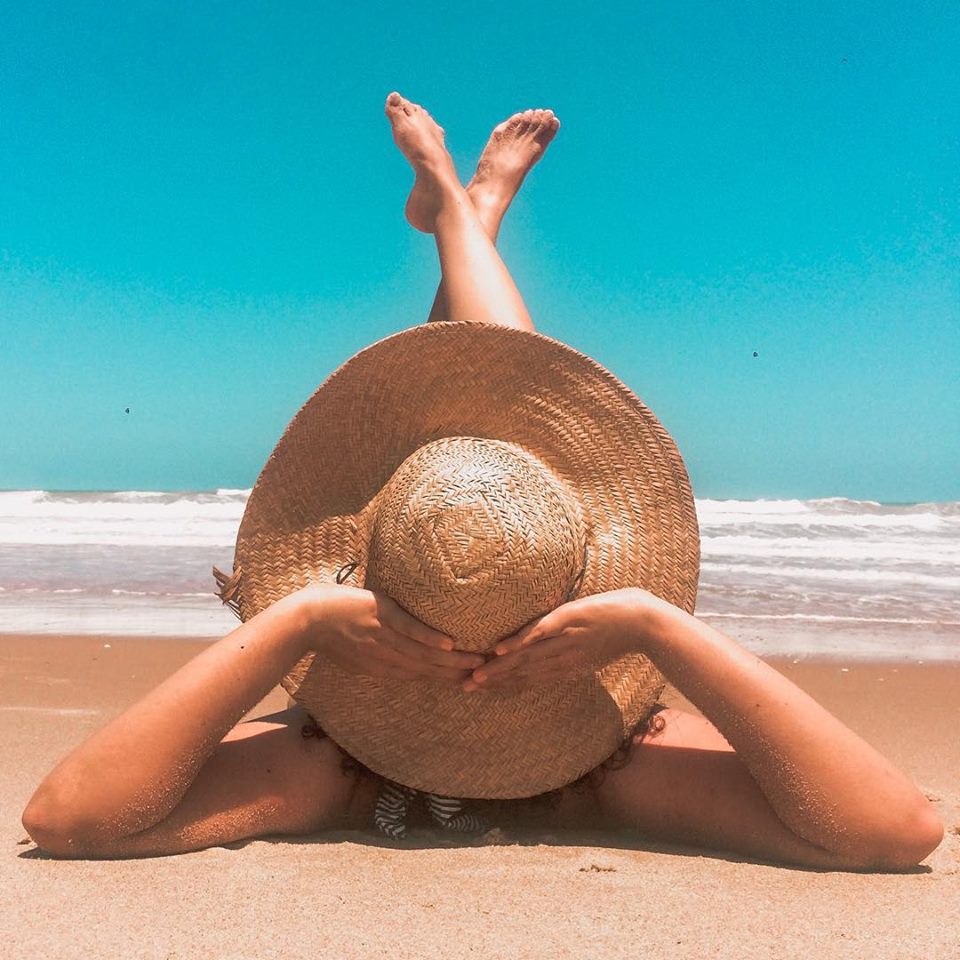 SunkissedPlus's tweet photo. Are you sure you're beach-ready? Here are your top essentials: https://t.co/vgIBCYRD0t https://t.co/NrDnPZ5cGf