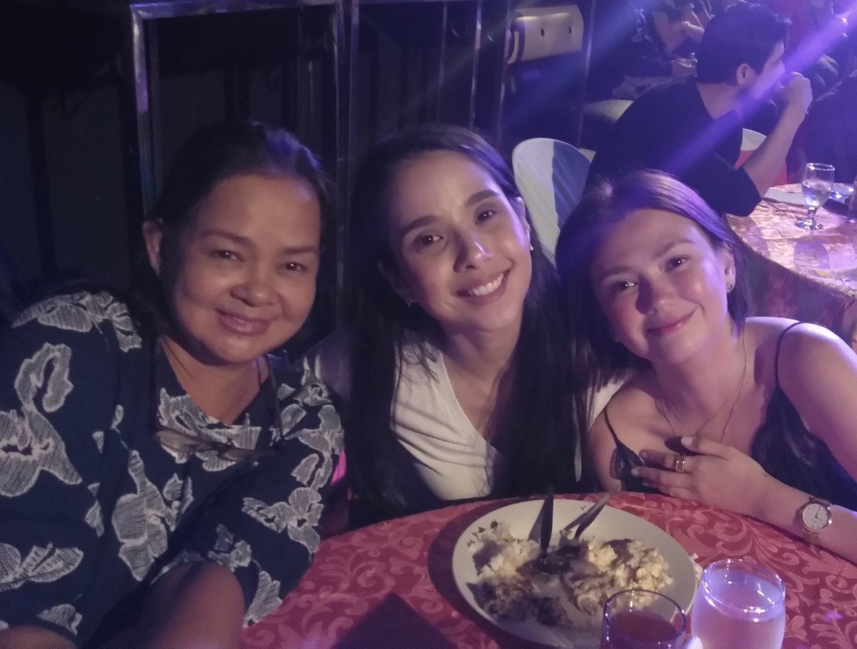 Patty and Natalia with Yaya Lena 💓
#PlayHouseThanksgivingParty 
#PlayHouse