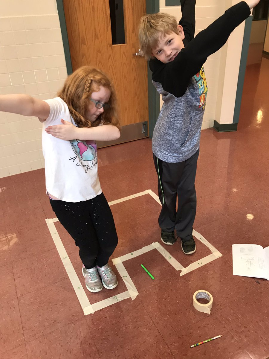 CTKDMGIFTED's tweet photo. Geometry with #3KDM. https://t.co/WZl87YwWHm