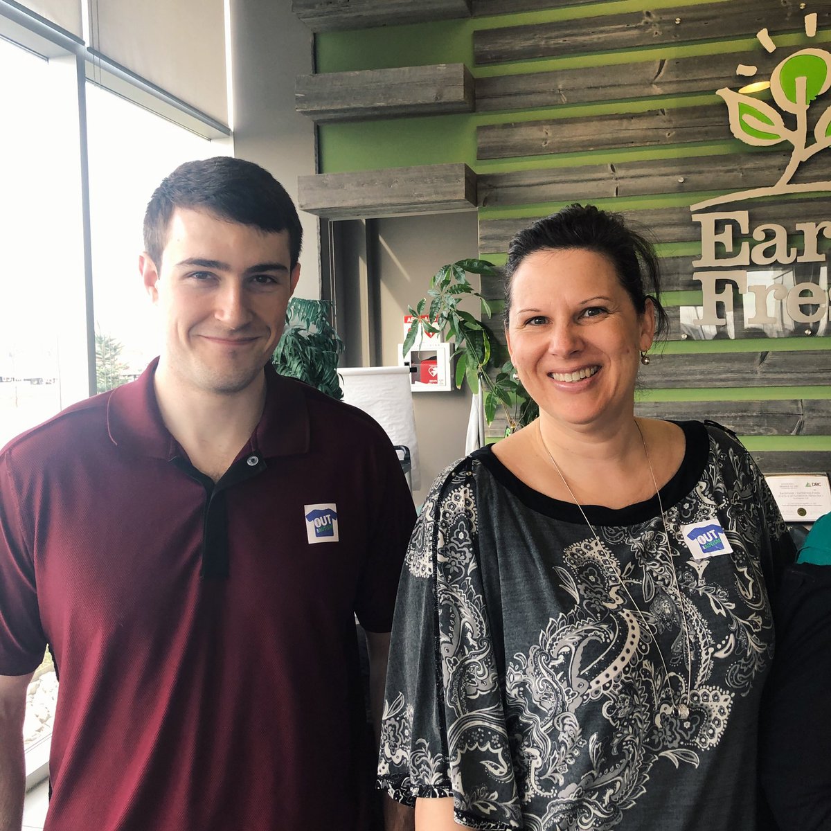 EarthFreshFarms's tweet photo. Today, we are wearing our shirts #InsideOut4Autism. A big thank you to our team for coming together to fundraise for @AutismCanada
#WorldAutismDay https://t.co/Tv1c683Hjj