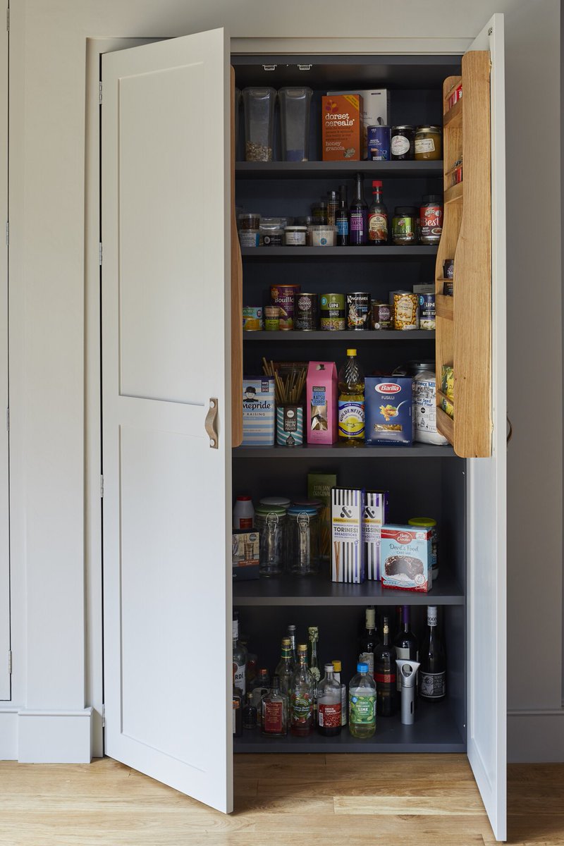 There’s nothing much better than a well stocked, organised larder this recent project is a very nice example 😊🥫🍾🍸🥃👏@ConkerSpirit @rudehealth @dorsetcereals @Pukkaherbs @BionaOrganic @FarrowandBall 
#purbeckstone #paintedfutniture #larder #storage #kitchen #foodcupboard