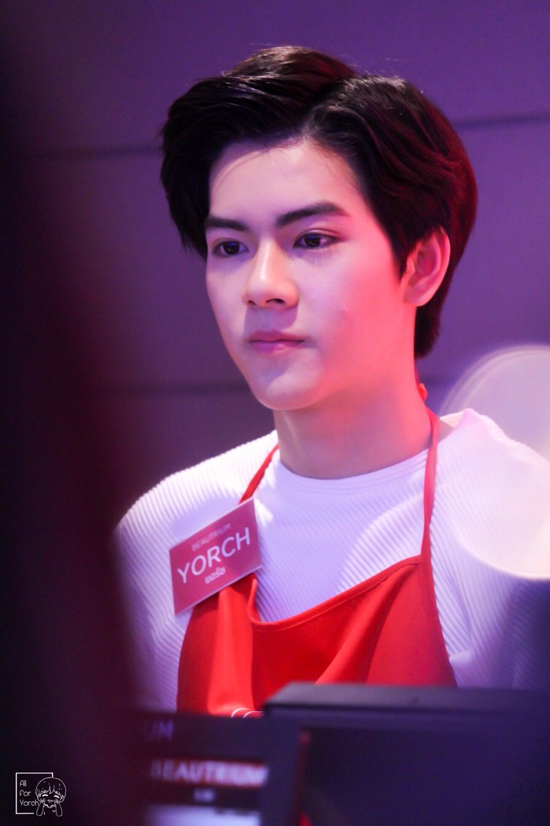 Allfor_Yorch's tweet photo. [4] 29-03-19 @ BEAUTRIUM

#yorch_yongsin 
#yorch
#iamyorch https://t.co/zPfZSs80IN