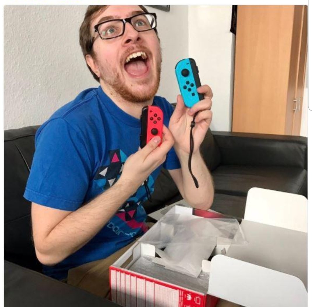 Juffles's tweet photo. I see no difference https://t.co/NEypVkPPWP