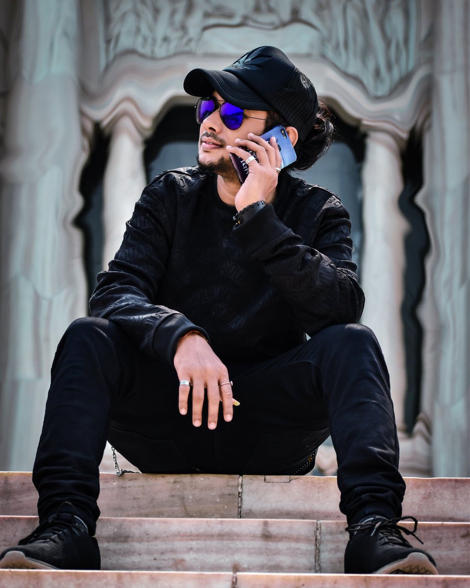 Luckydutta17's tweet photo. Only Black 🖤
#Thenostyle #comments #follobackforfolloback #like_ONsport #LoveMovesForward https://t.co/xk11iMgoz5
