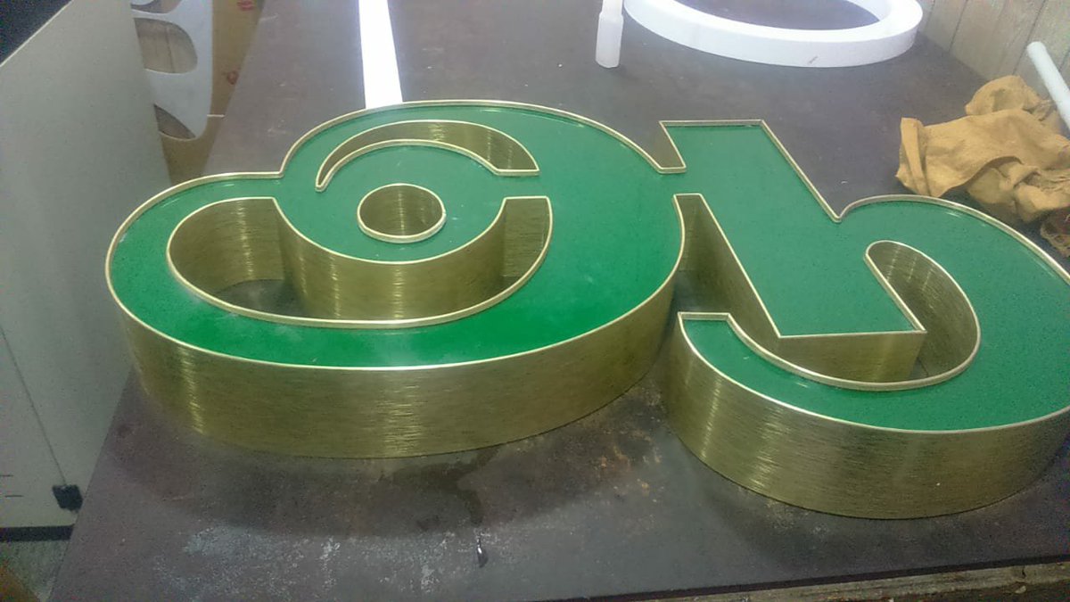 GurusSign's tweet image. Capital letters LED signage gold aluminium shakers Chennai nandanam ..For more info visit...signguruschennai.in/latest-update/…