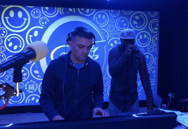 Centreforce883's tweet photo. Luck and Neat totally smashed it at Centreforce HQ last night - so good to have them in the studio and signing our wall of fame ๐ฅ๐๐ป๐#centreforce #garage #dj #withalittlebitofluck #producer #housemusic https://t.co/Ly1yC2OgKn