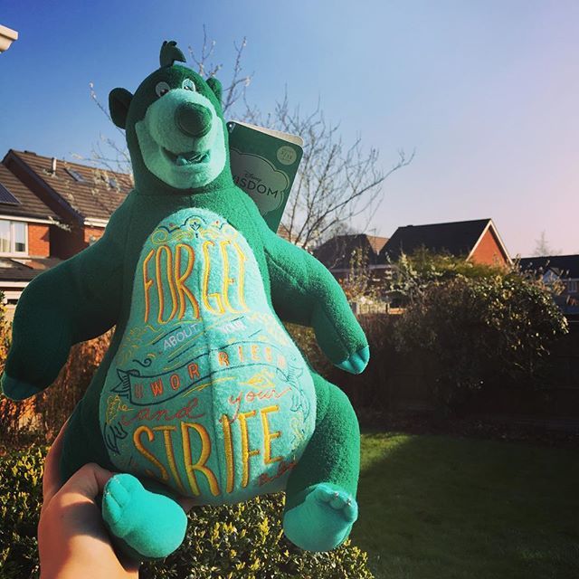 lizeindisney's tweet photo. This Baloo plush has really grown on me. I can’t wait for this month’s release! 🙊 ——
#disneywisdom #lizeindisneyland #disneybringshappiness #disneywisdomcollection #discoverunder6k #disneyukmerch @shopdisneyuk #disneyhappinessuk #discoverdisney #disn… https://t.co/i98t58ypU1 https://t.co/6M0GAdINac