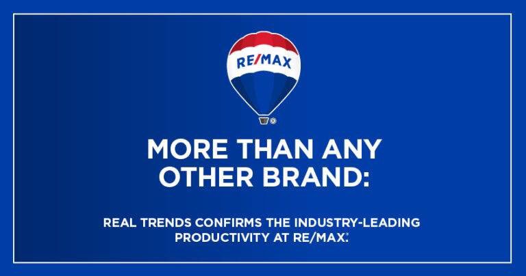 AmyLessinger's tweet photo. Big news!! Proud, to say the least, of our amazing agents for placing the RE/MAX Realty Affiliates brokerage in the REAL Trends Top 500 out of 1,757 participating brokerages and sixth in NV! Our team of 117 agents closed 18.3 sides per agent! https://t.co/fngDnswcJC