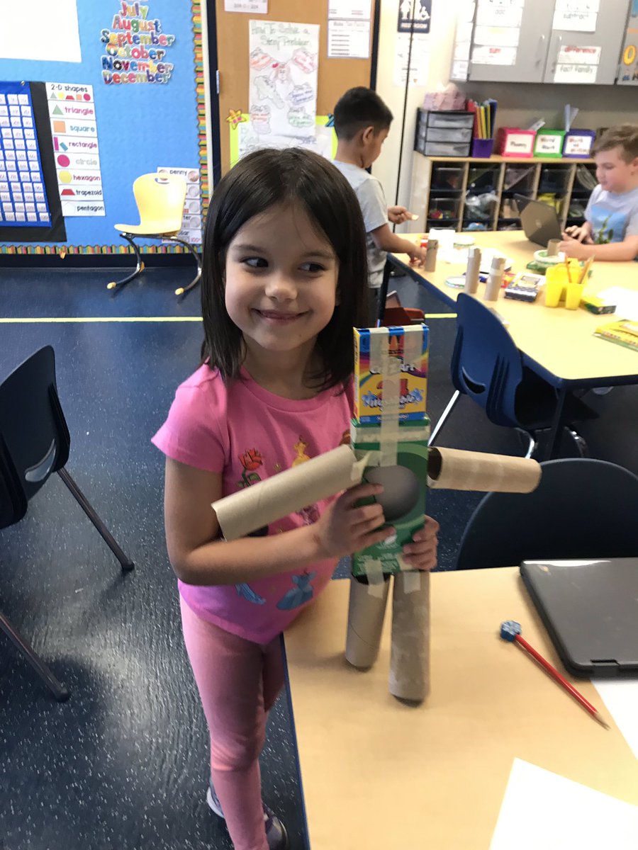 pennlock's tweet photo. Ending our shapes unit by building 3D Shapebots 😊 #ThePlaceToBe #GinningsElem #FirstGradeSTEM https://t.co/hzRsbPScno