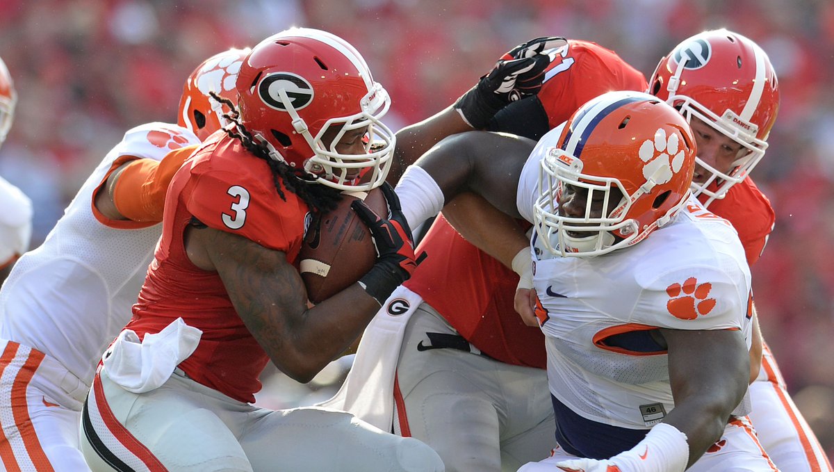 TheVOCFB's tweet image. We LOVE HUGE Games. 

Talking #UGA series with #Clemson &amp;amp; #FSU and Big Power 5 matchups for all three schools in the next 15 years. @ClemsonFB @FootballUGA @FSUFootball 

youtube.com/watch?v=7ZiSVl…