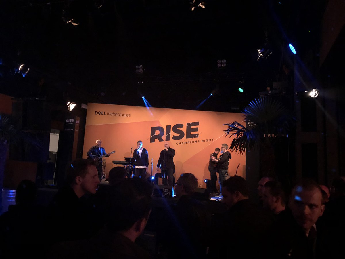 Great finish after an awesome day @#RiseFY20 @StefanSchmugge! Congrats to <a href="/DorisAlbiez/">Doris Albiez</a> &amp; <a href="/DinkoEror/">Dinko Eror</a> for making this happen! #iwork4Dell