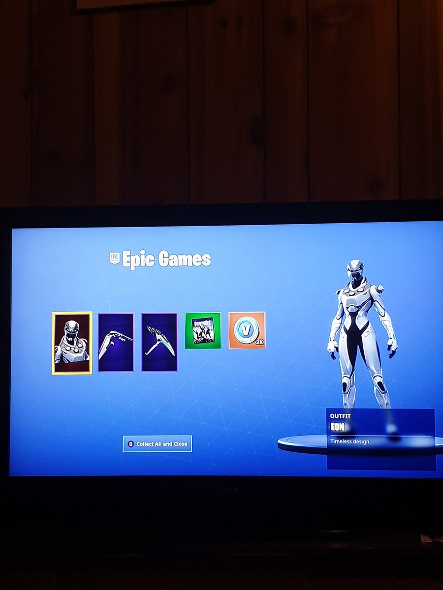 TextuaryPlot0's tweet image. Anyone needs any eon codes hit me up £50