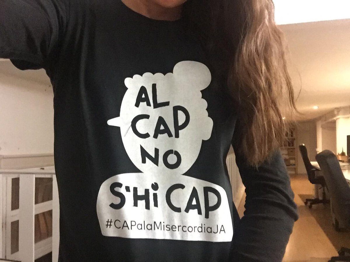 laracostafreda's tweet photo. Havia preparat un discurs per si el projecte 'Art i Hospital', en el que he participat, guanyava el #PremisACCA d'avui al MACBA. Hem guanyat però jo no l'he pogut recollir perquè el meu discurs s'ha considerat inapropiat per l'ocasió.👇Això és el que hagués dit👇 https://t.co/PzxzYuacfm