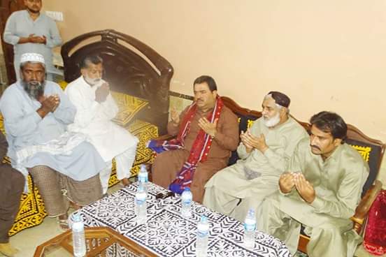 jugnumangi786's tweet photo. Special Assistant To CM Sindh @NawabAliWassan offered Condolences with PPP Workers different Communities of Taluka #Kingri. @BBhuttoZardari @AseefaBZ @BakhtawarBz https://t.co/s4xUxRocVK