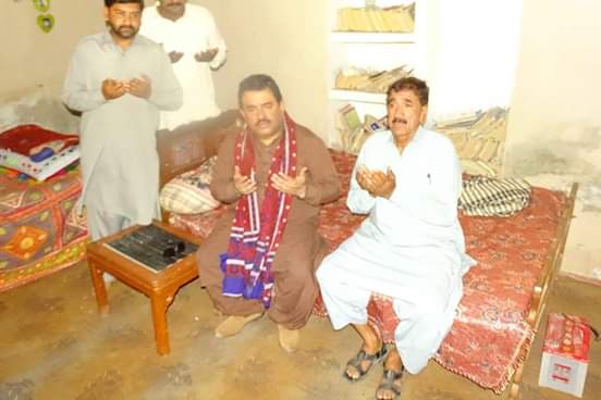 jugnumangi786's tweet photo. Special Assistant To CM Sindh @NawabAliWassan offered Condolences with PPP Workers different Communities of Taluka #Kingri. @BBhuttoZardari @AseefaBZ @BakhtawarBz https://t.co/s4xUxRocVK