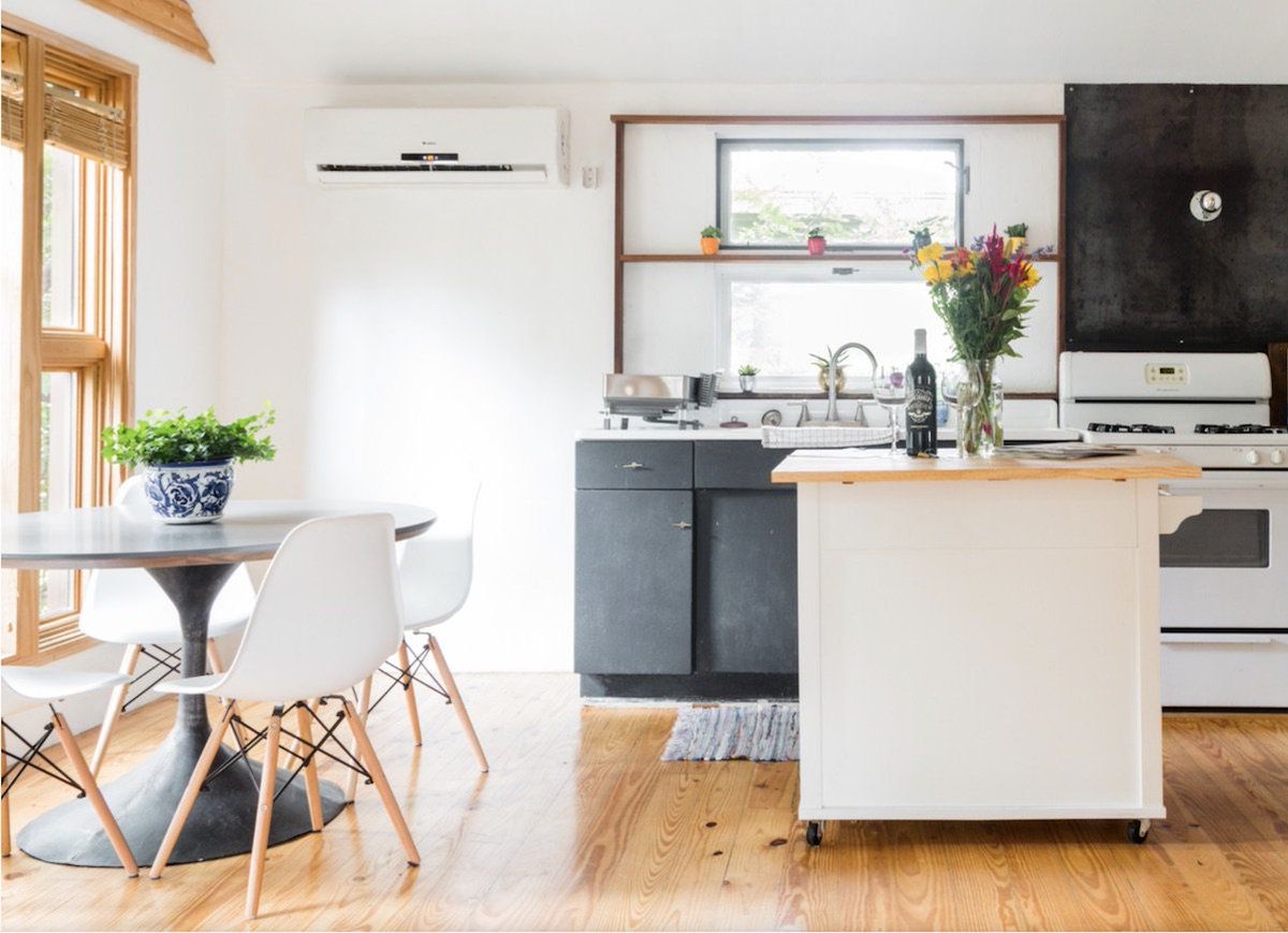 15 Fresh Takes on the Eat-In Kitchen buff.ly/2ur55qC

#midshour #sheffieldhour #wetherbyhour #doncasterhour #westmidshour #westmidshour2 #Shireshour #Eastmidsbizhour #TelfordHour #DerbyHour #KentHour #SolihullHour