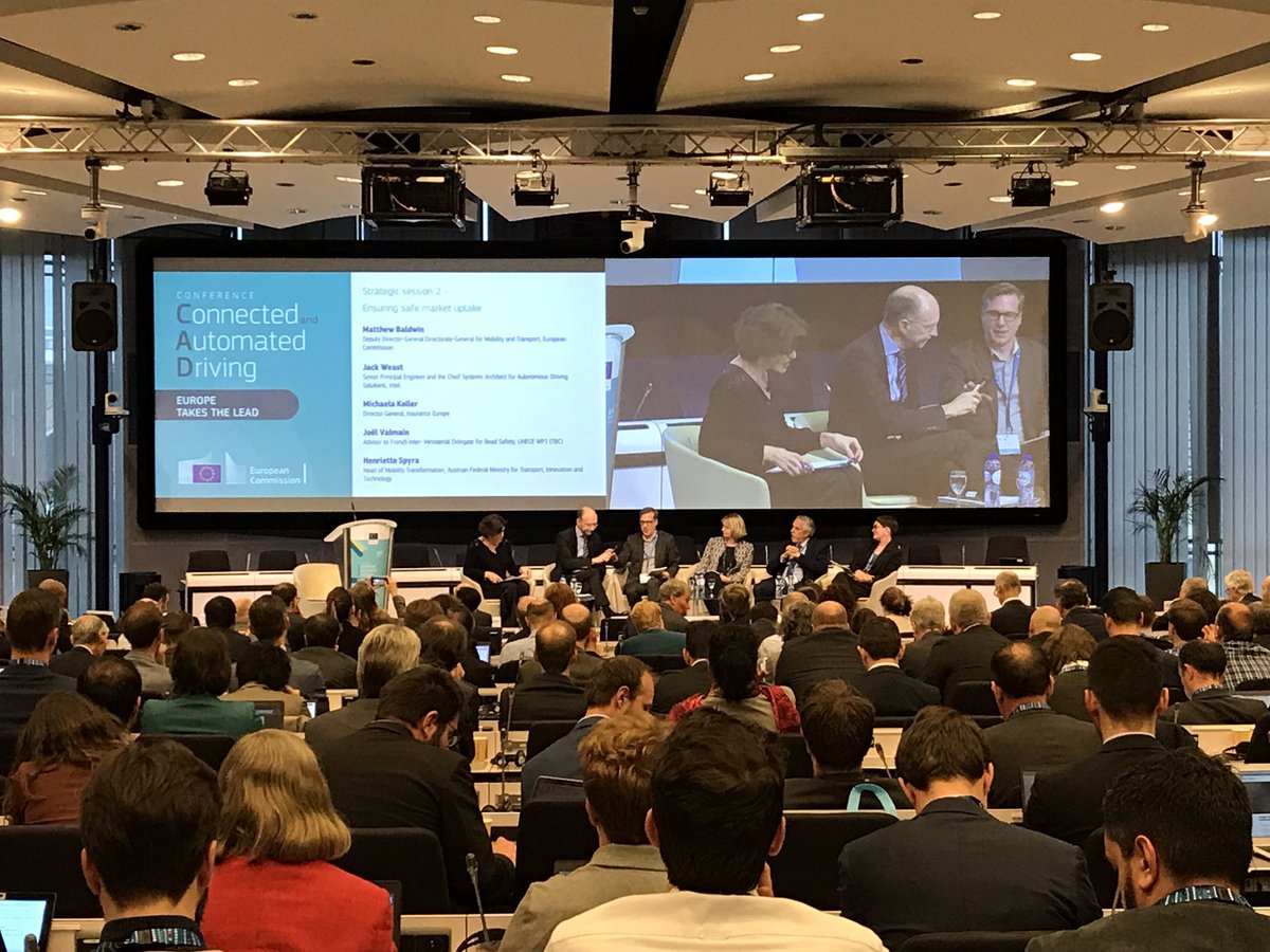 ERTICO's tweet photo. Matthew Baldwin, Deputy Director General DG MOVE says in a Strategic Session @EUCAD2019, ‘the more we test on European roads, the more we can achieve!’ #5GMOBIX, #5GCroCo, #5GCARMEN are doing just that to find the cross-border answers for a CAD future. https://t.co/6jHvBLpa9v