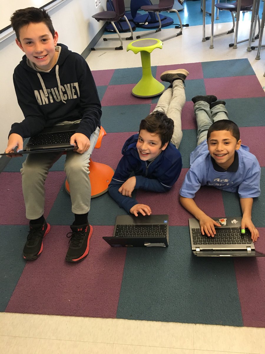 MrsRoachWes's tweet photo. Working with different partners to create Google Slide presentations to “be the teacher” for grammar review using Brian Cleary’s books as a tool! #BeWes  @DibbleDaniels https://t.co/bz3tuYfG4K