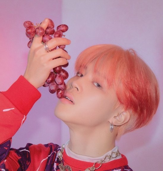 handsome_0309's tweet photo. 이번 팬미팅 포도알은 내가 다 접수한다...앙🍇 https://t.co/aLa3gUonG2