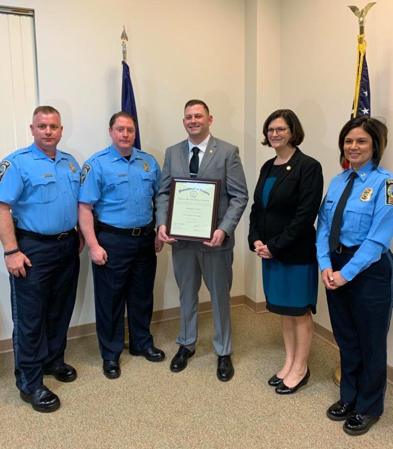 PWCPolice's tweet photo. Officer Michael Furr, a crime scene analyst with #PWCPD Forensic Services Section, graduated from the 97th session of the Virginia Forensic Science Academy. He becomes our 18th member to graduate earning this prestigious training, which started in 1974. Congratulations! #VFSA https://t.co/iDiE2itaOn