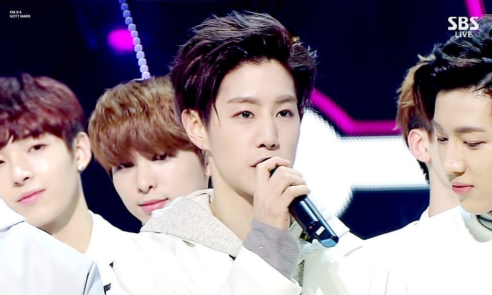 formarktuan93's tweet photo. 160403 SBS Inkigayo 
#FLY4THWIN #Mark #MarkTuan #마크 #GOT7 #갓세븐 https://t.co/JEwfMozeGw